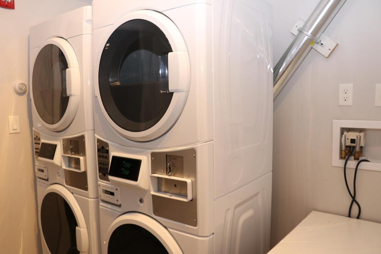 A Stylish Stay With A King Bed And Heated Floors #27 ブルックライン エクステリア 写真